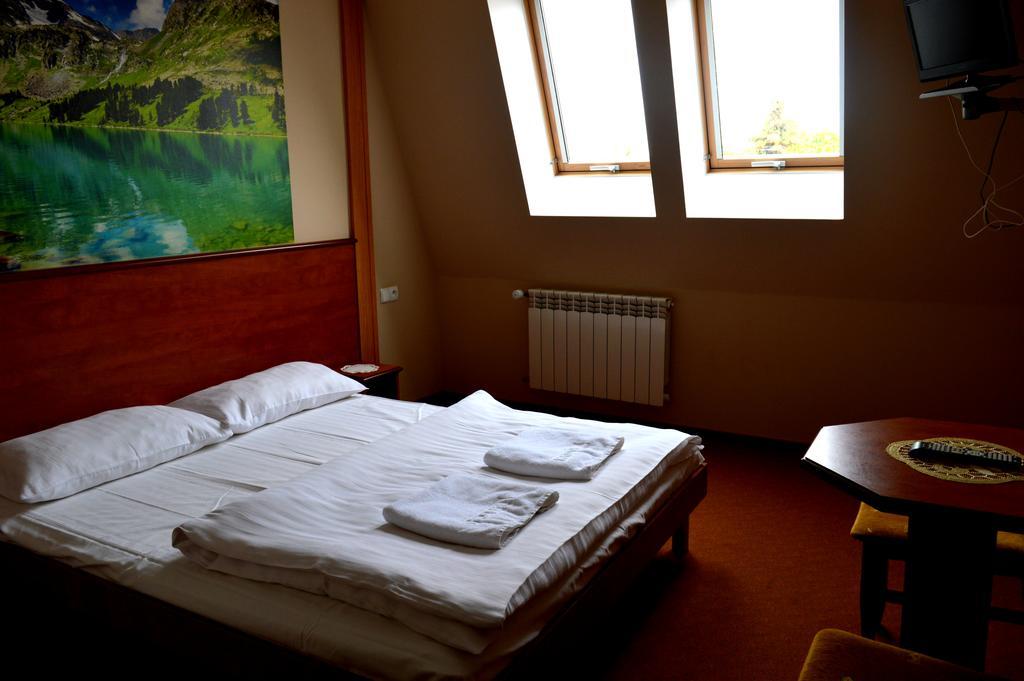 Hotel Wielkopolanka Sroda Wielkopolska Bagian luar foto